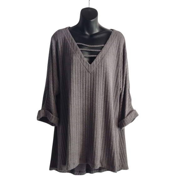 Buckle Black Women Oversize Dark Grey Vneck Sweater Shortsleeve Stretch Sz L NWT - Picture 1 of 11